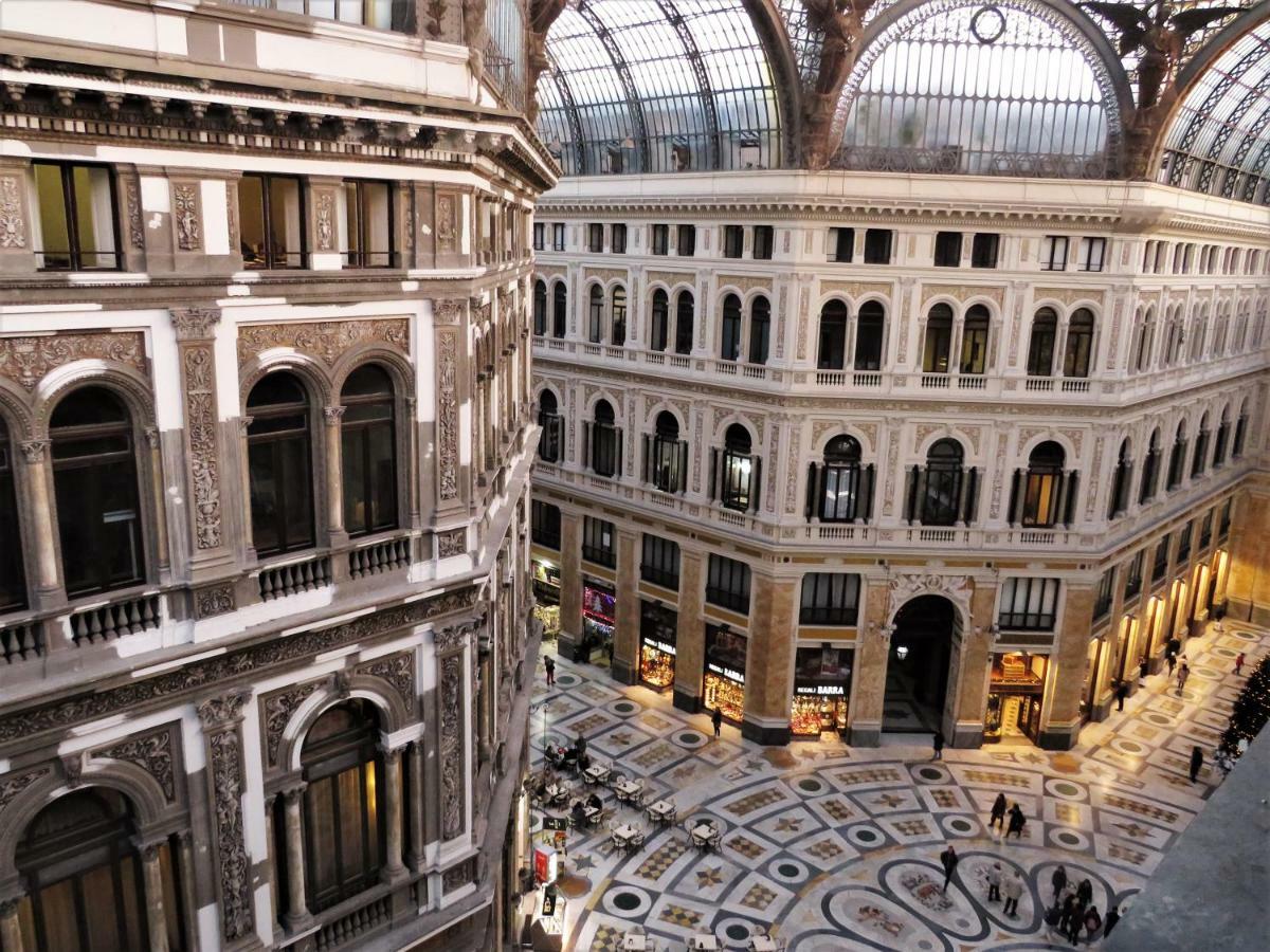 Domus Sibyllina, Galleria Umberto I Наполи Екстериор снимка
