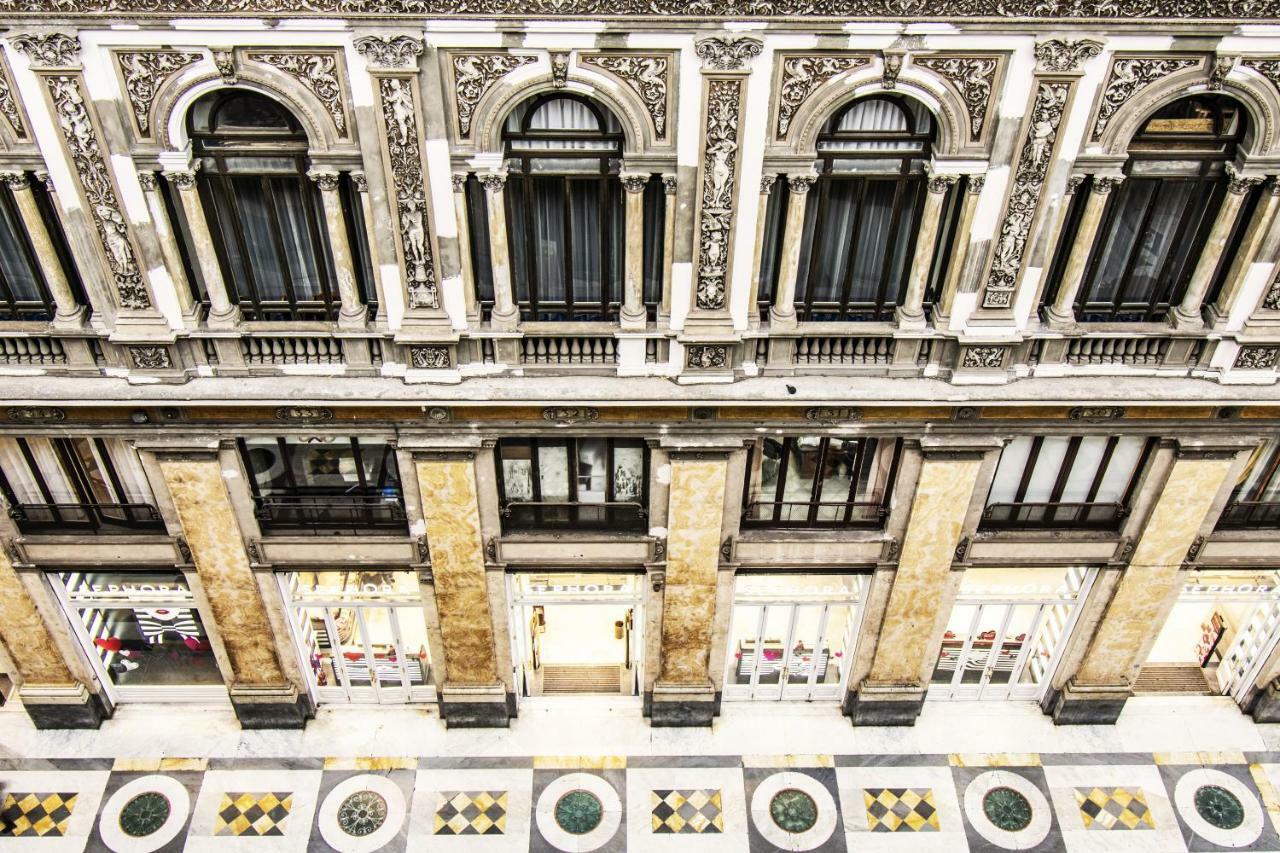 Domus Sibyllina, Galleria Umberto I Наполи Екстериор снимка